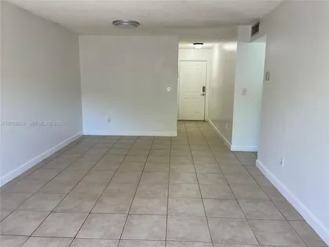 8650 SW 109th Avenue Miami FL 33173
