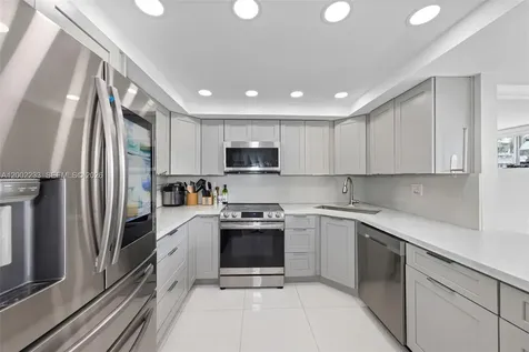 16546 NE 26th Avenue North Miami Beach FL 33160