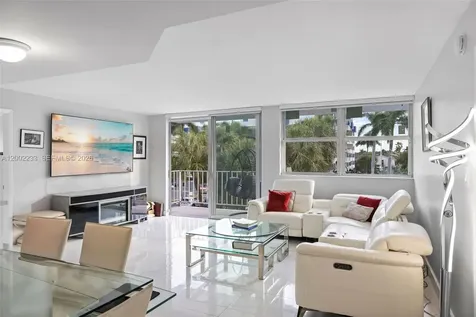 16546 NE 26th Avenue North Miami Beach FL 33160