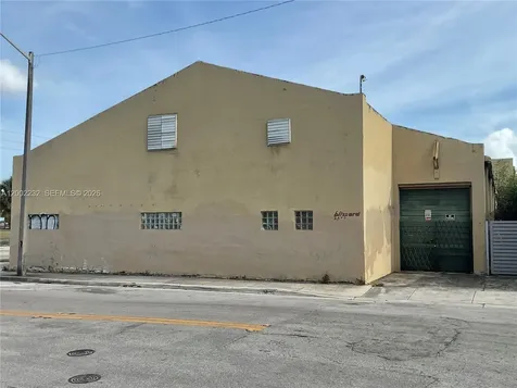 2428 NW 7th Avenue Miami FL 33127