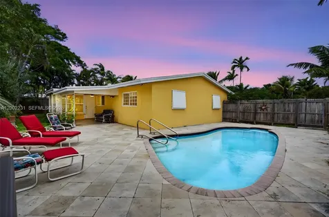 408 NW 21st Street Wilton Manors FL 33311
