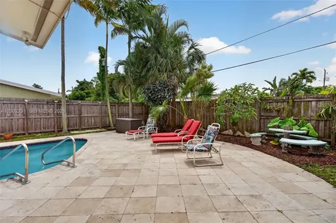 408 NW 21st Street Wilton Manors FL 33311