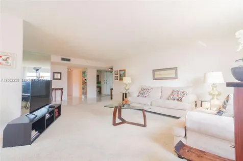 301 174th Street Sunny Isles Beach FL 33160