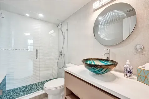 2501 S Ocean Drive Hollywood FL 33019