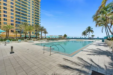 2501 S Ocean Drive Hollywood FL 33019