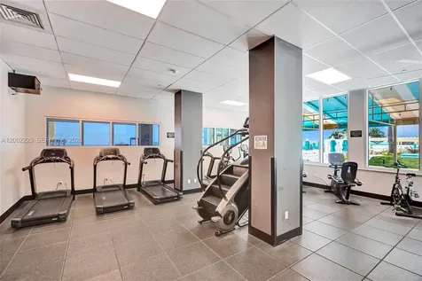 2501 S Ocean Drive Hollywood FL 33019