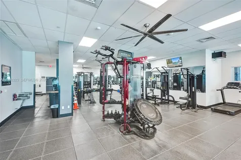2501 S Ocean Drive Hollywood FL 33019
