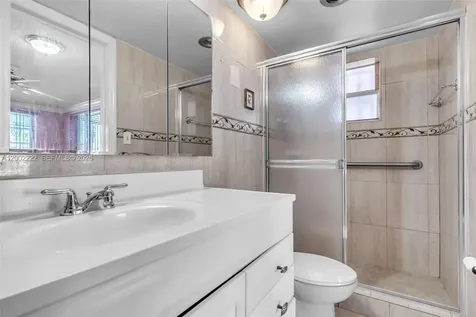3194 SW 6th Street Miami FL 33135