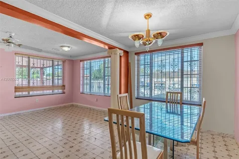 3194 SW 6th Street Miami FL 33135