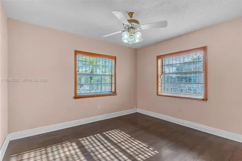 3194 SW 6th Street Miami FL 33135
