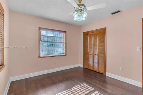 3194 SW 6th Street Miami FL 33135