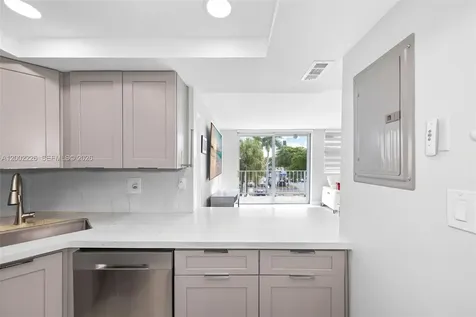 16546 NE 26th Avenue North Miami Beach FL 33160