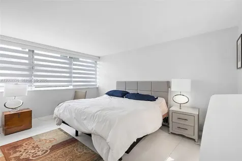 16546 NE 26th Avenue North Miami Beach FL 33160