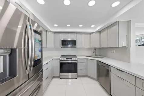 16546 NE 26th Avenue North Miami Beach FL 33160
