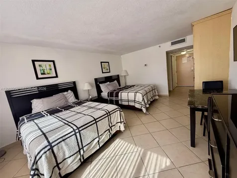 19201 Collins Avenue Sunny Isles Beach FL 33160
