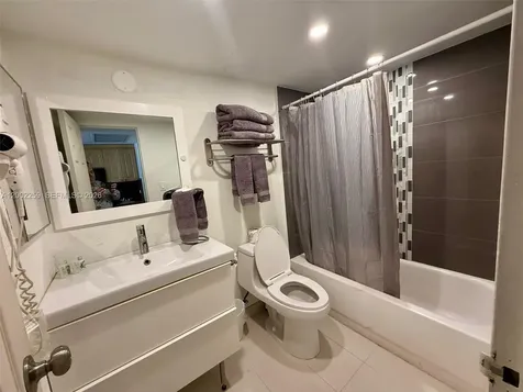19201 Collins Avenue Sunny Isles Beach FL 33160