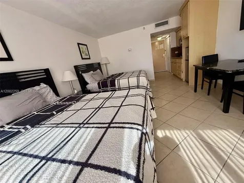 19201 Collins Avenue Sunny Isles Beach FL 33160