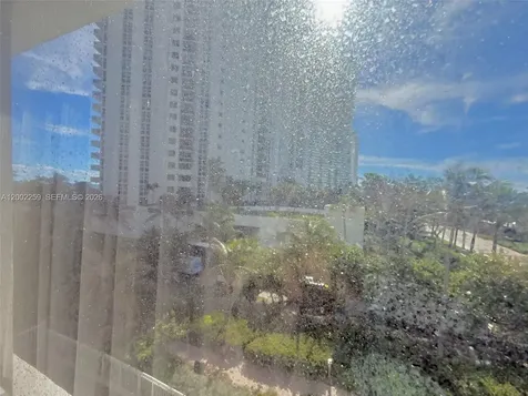 19201 Collins Avenue Sunny Isles Beach FL 33160