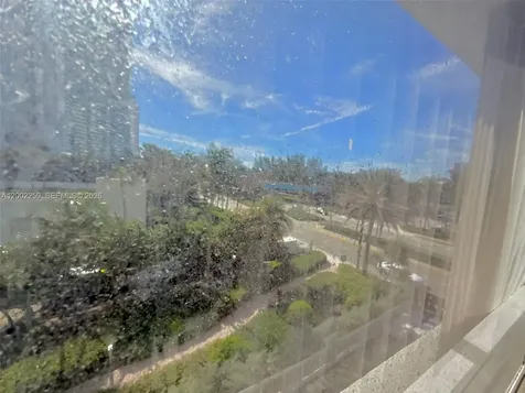 19201 Collins Avenue Sunny Isles Beach FL 33160