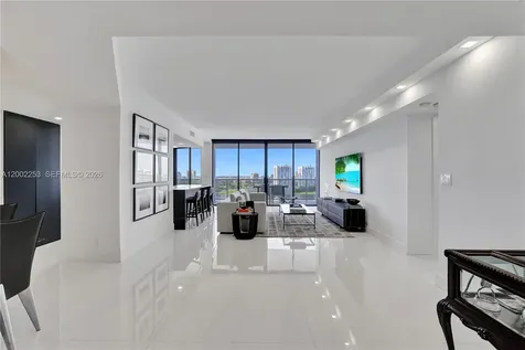 20281 E Country Club Drive Aventura FL 33180