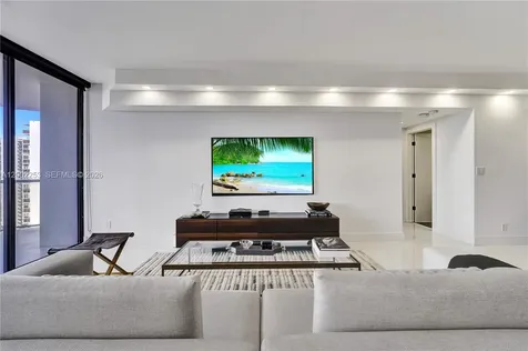 20281 E Country Club Drive Aventura FL 33180