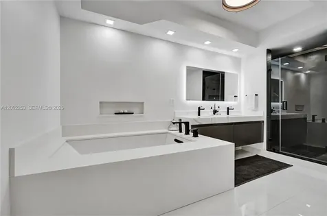 20281 E Country Club Drive Aventura FL 33180