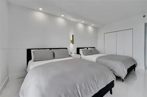 20281 E Country Club Drive Aventura FL 33180