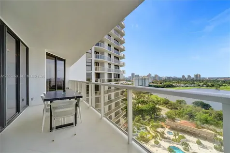 20281 E Country Club Drive Aventura FL 33180