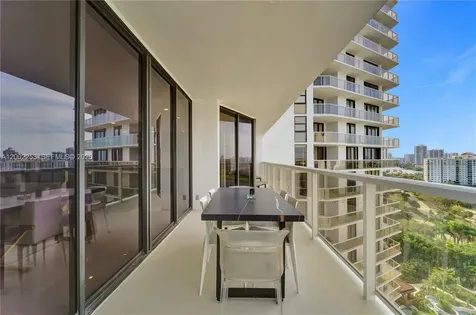 20281 E Country Club Drive Aventura FL 33180