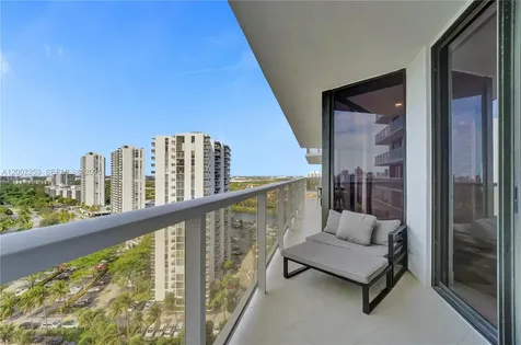 20281 E Country Club Drive Aventura FL 33180