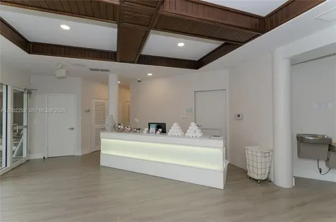 20281 E Country Club Drive Aventura FL 33180