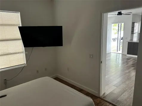 300 Sunset Drive Fort Lauderdale FL 33301