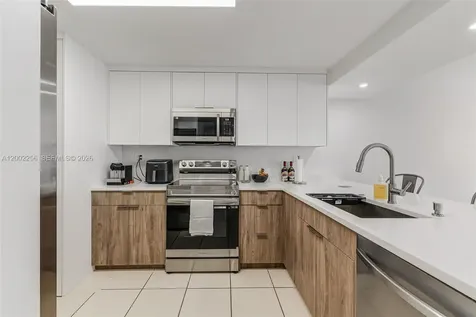 1915 Brickell Avenue Miami FL 33129