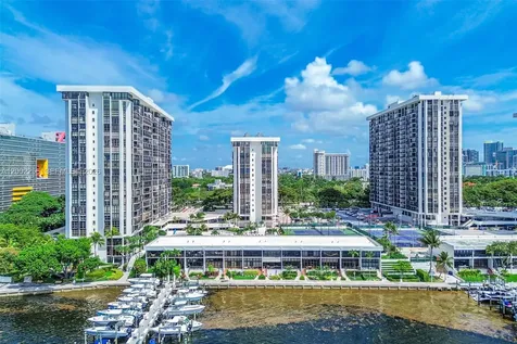 1915 Brickell Avenue Miami FL 33129