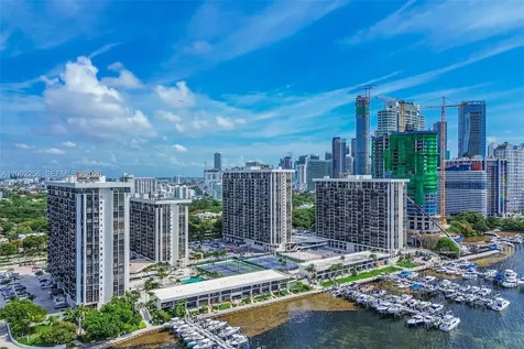 1915 Brickell Avenue Miami FL 33129