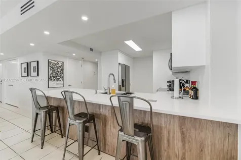 1915 Brickell Avenue Miami FL 33129