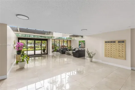16175 Golf Club Road Weston FL 33326