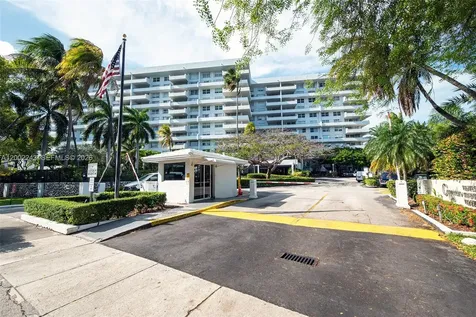 155 Ocean Lane Drive Key Biscayne FL 33149