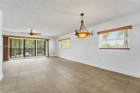 700 SW 137th Avenue Pembroke Pines FL 33027