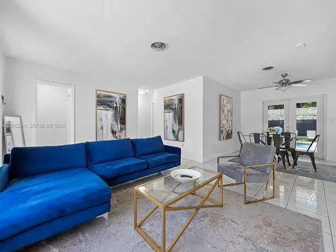 560 NE 161st Street Miami FL 33162