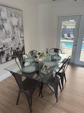 560 NE 161st Street Miami FL 33162