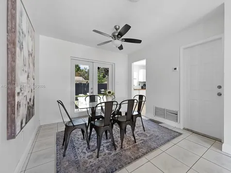 560 NE 161st Street Miami FL 33162