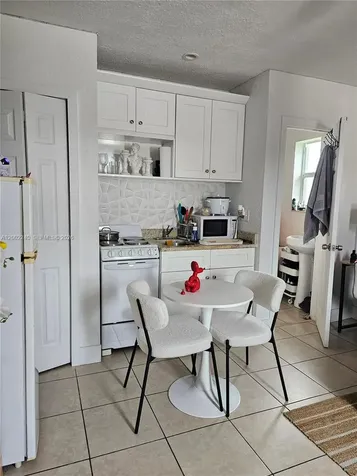 2513 SW 10th Street Miami FL 33135