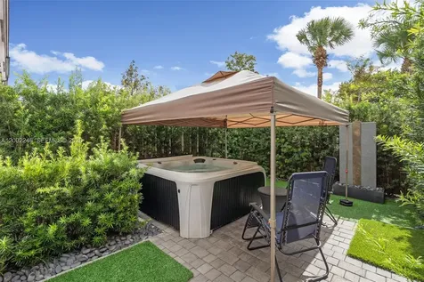 14782 SW 181st Terrace Miami FL 33187