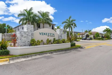 14782 SW 181st Terrace Miami FL 33187
