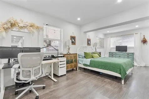 3249 NW 51st Street Miami FL 33142