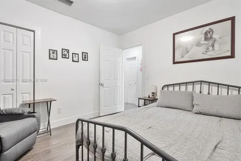 3249 NW 51st Street Miami FL 33142