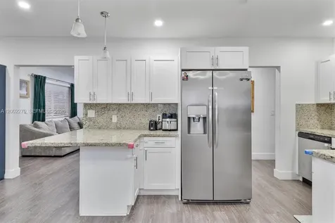 3249 NW 51st Street Miami FL 33142