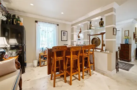 10740 SW 74th Court Pinecrest FL 33156