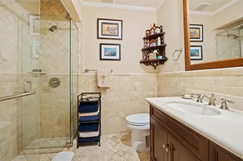 10740 SW 74th Court Pinecrest FL 33156